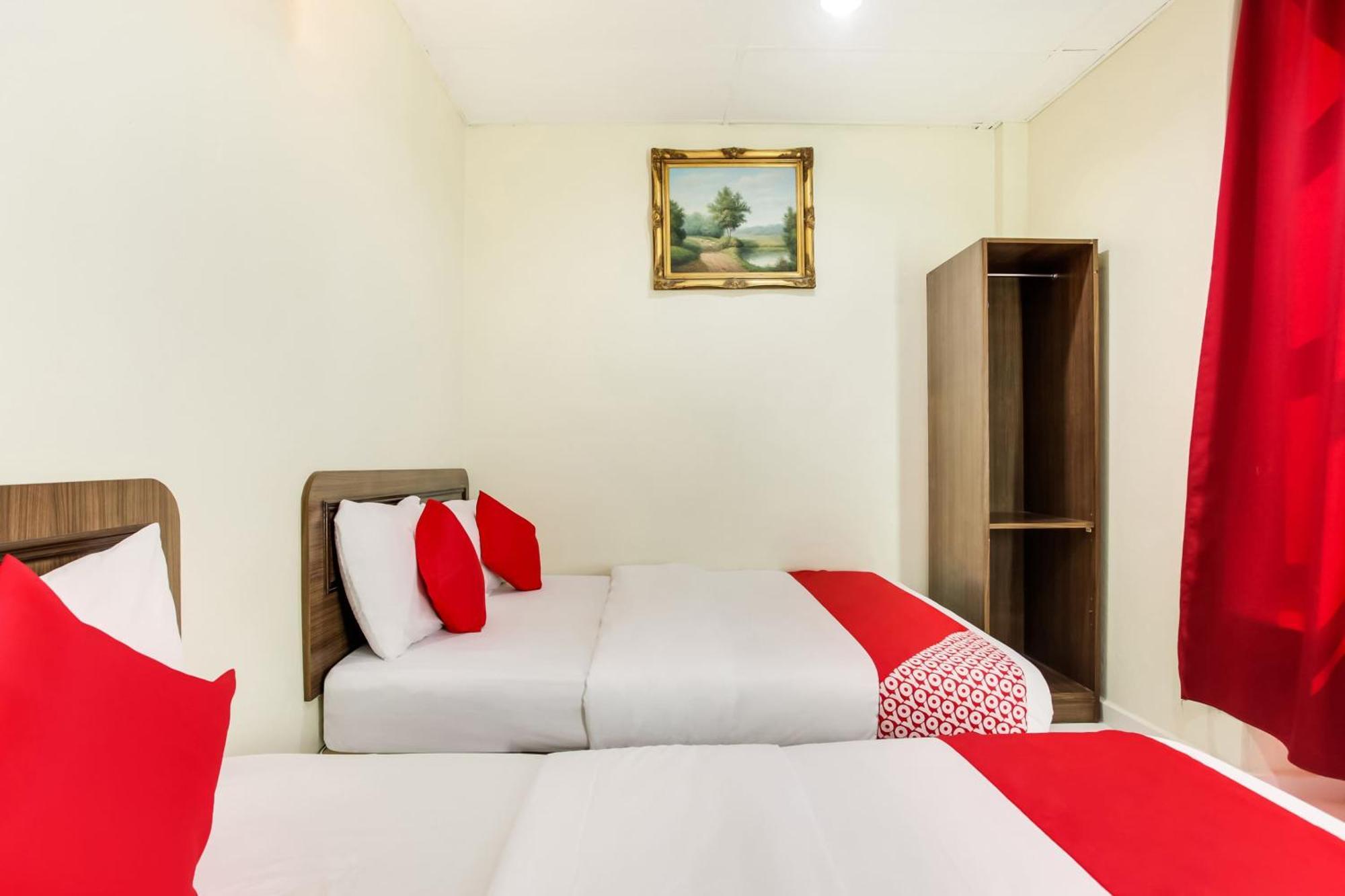 Super Oyo 89427 Kavanas Hotel טאיפינג מראה חיצוני תמונה