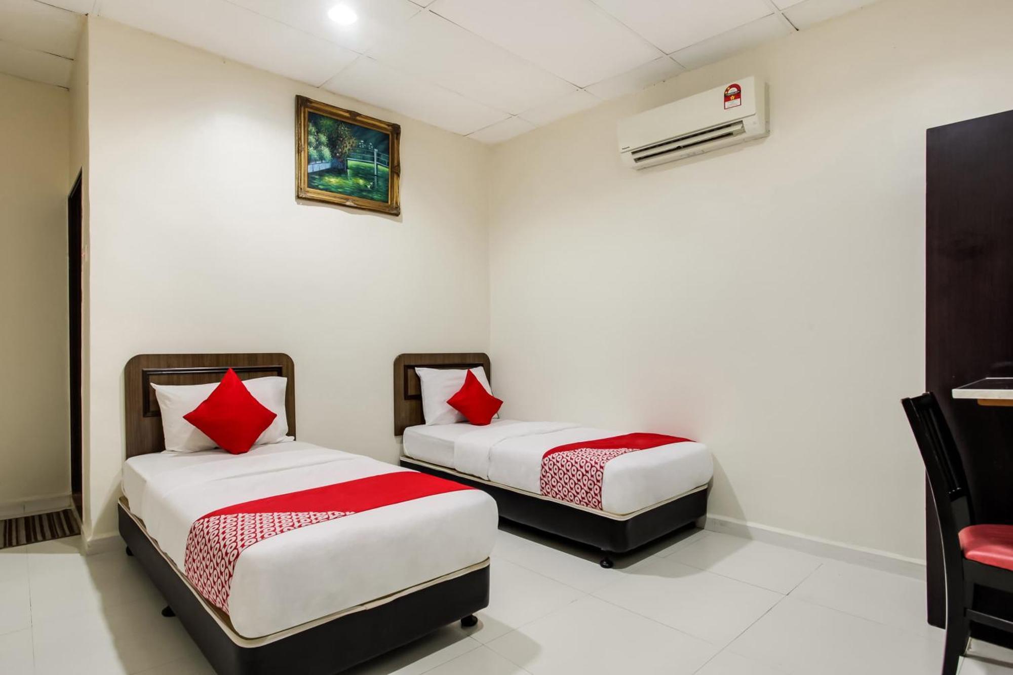 Super Oyo 89427 Kavanas Hotel טאיפינג מראה חיצוני תמונה